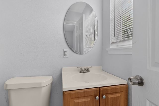 4525 Hunter Street, Haltom City, TX 76117