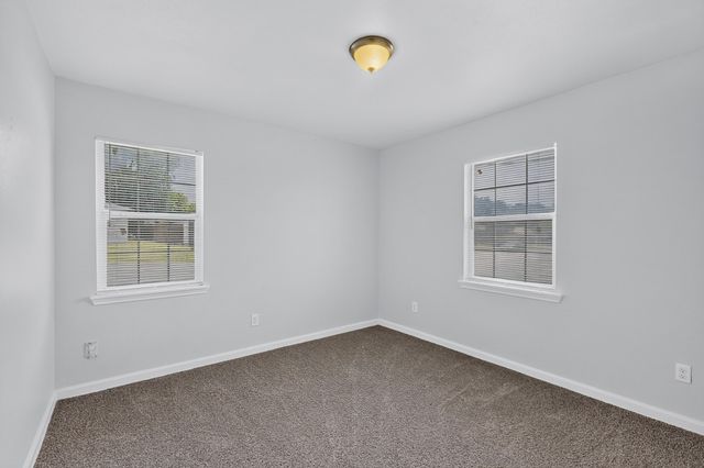 4525 Hunter Street, Haltom City, TX 76117