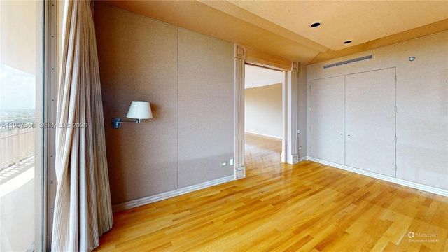 11113 Biscayne Blvd 1251, Miami, FL 33181