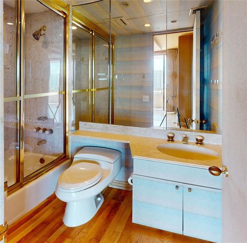 11113 Biscayne Blvd 1251, Miami, FL 33181