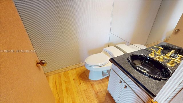 11113 Biscayne Blvd 1251, Miami, FL 33181