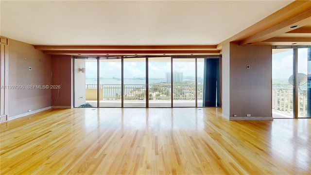 11113 Biscayne Blvd 1251, Miami, FL 33181