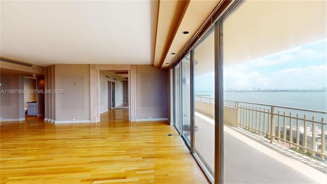 11113 Biscayne Blvd 1251, Miami, FL 33181