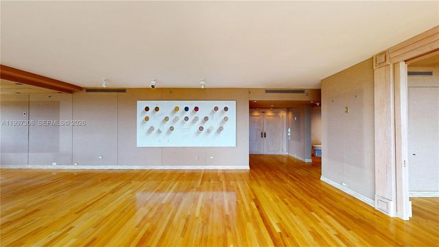 11113 Biscayne Blvd 1251, Miami, FL 33181