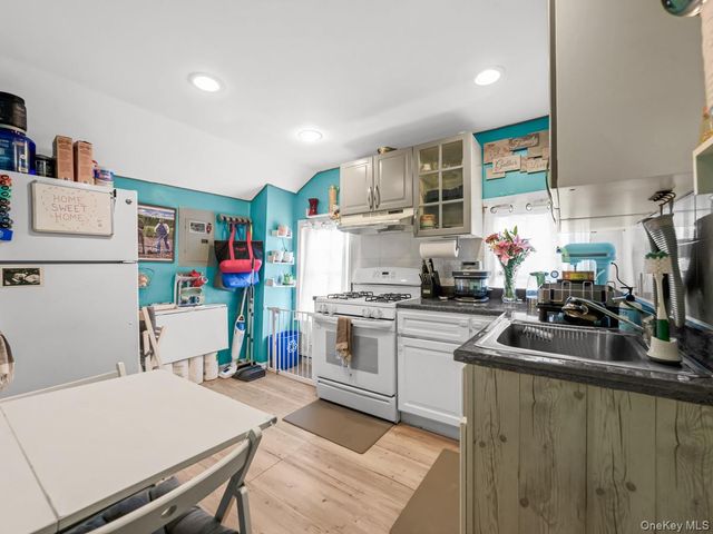 218-12 141st Road, Springfield Gardens, NY 11413