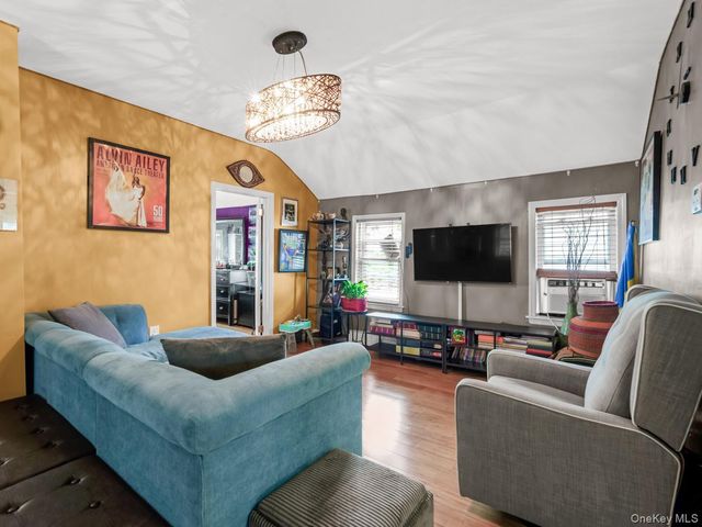 218-12 141st Road, Springfield Gardens, NY 11413