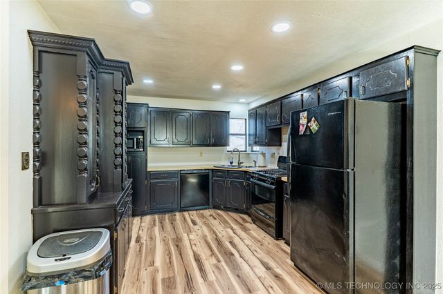 34855 W 261st Street S, Bristow, OK 74010