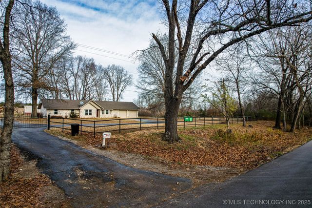 34855 W 261st Street S, Bristow, OK 74010