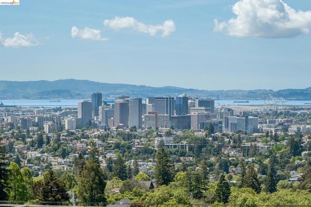 210 Scenic Ave., Piedmont, CA 94611