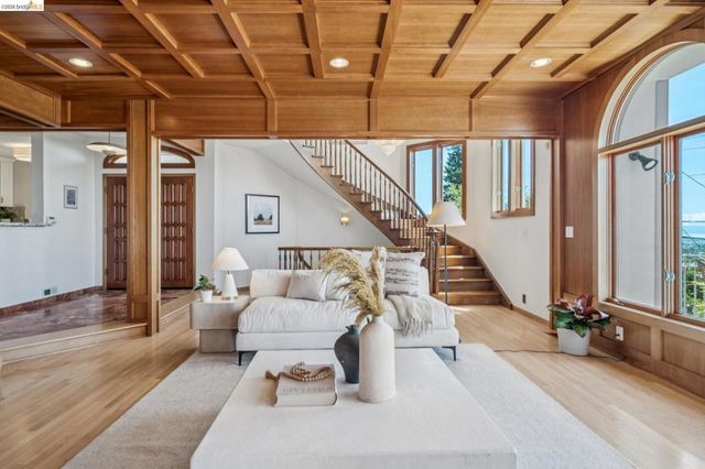 210 Scenic Ave., Piedmont, CA 94611