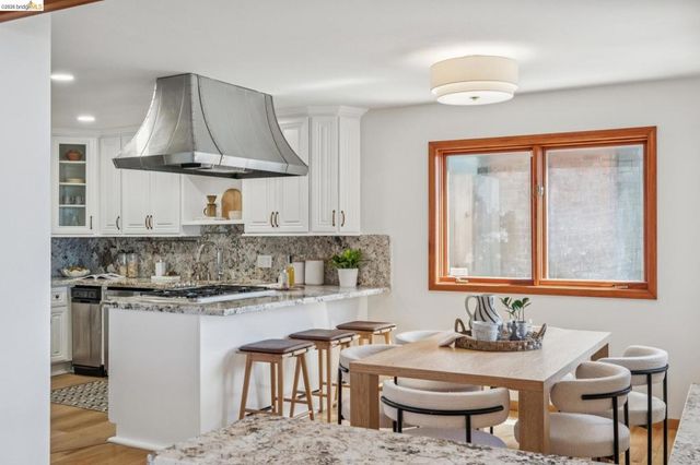 210 Scenic Ave., Piedmont, CA 94611
