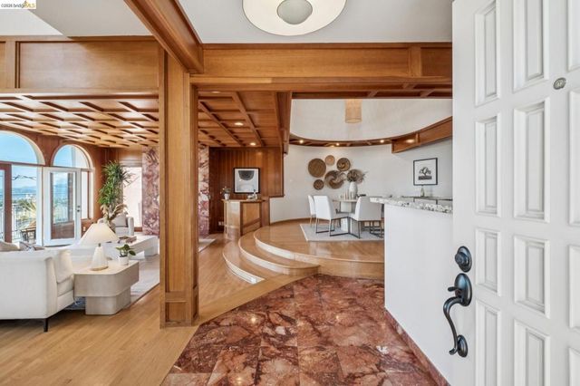 210 Scenic Ave., Piedmont, CA 94611