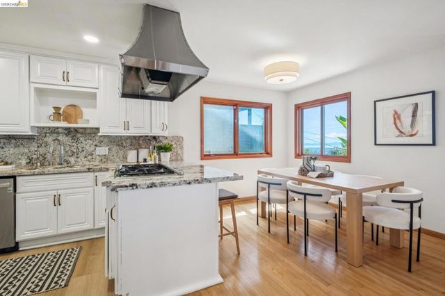 210 Scenic Ave., Piedmont, CA 94611