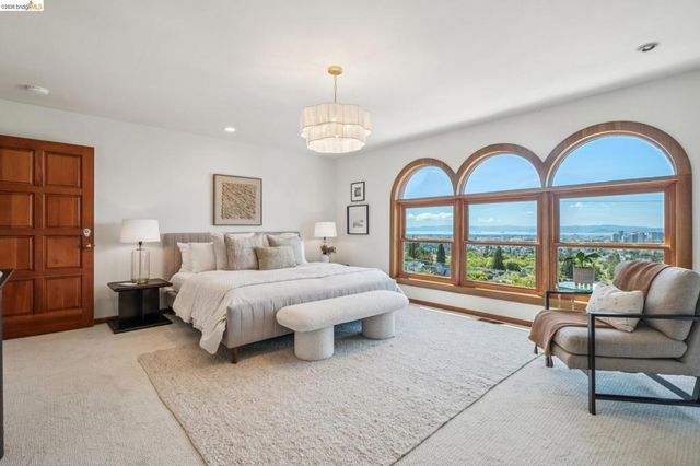 210 Scenic Ave., Piedmont, CA 94611