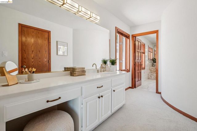 210 Scenic Ave., Piedmont, CA 94611