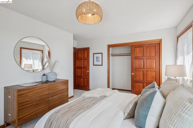 210 Scenic Ave., Piedmont, CA 94611