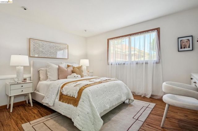 210 Scenic Ave., Piedmont, CA 94611