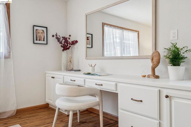 210 Scenic Ave., Piedmont, CA 94611