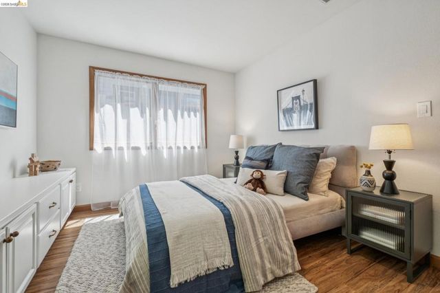 210 Scenic Ave., Piedmont, CA 94611