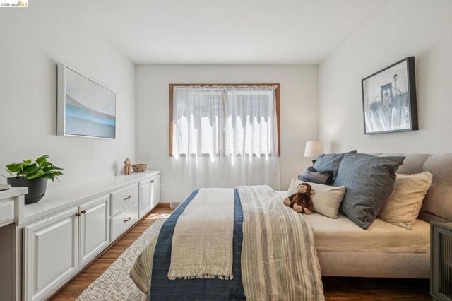 210 Scenic Ave., Piedmont, CA 94611