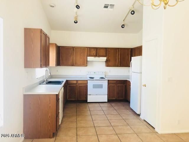 8776 W CHERRY HILLS Drive, Peoria, AZ 85345