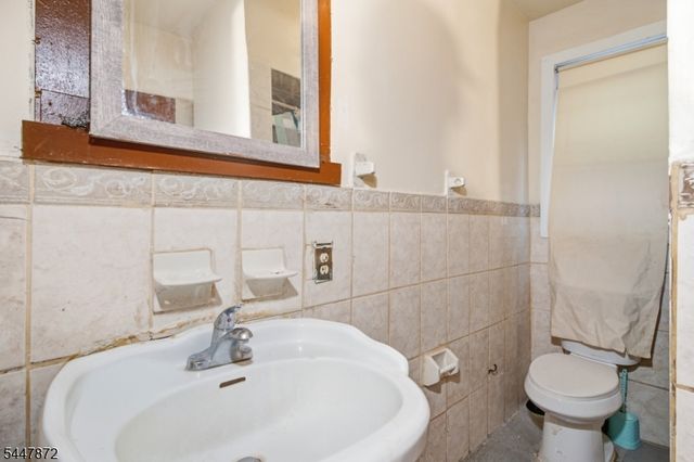 149 N Essex Ave, City Of Orange Twp., NJ 07050