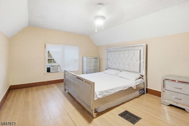 149 N Essex Ave, City Of Orange Twp., NJ 07050