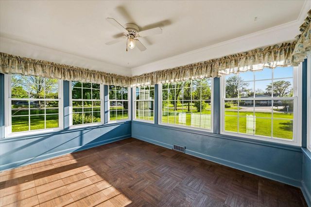 7230 W Freistadt ROAD, Mequon, WI 53092