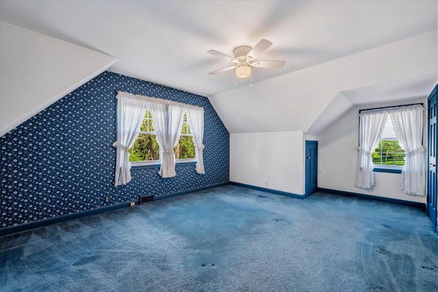 7230 W Freistadt ROAD, Mequon, WI 53092