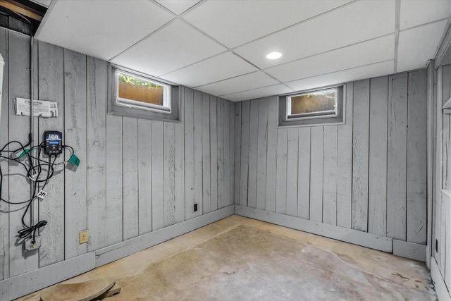 7230 W Freistadt ROAD, Mequon, WI 53092