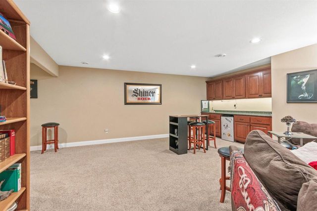 5111 PRAIRIE RIDGE DRIVE, Wisconsin Rapids, WI 54494
