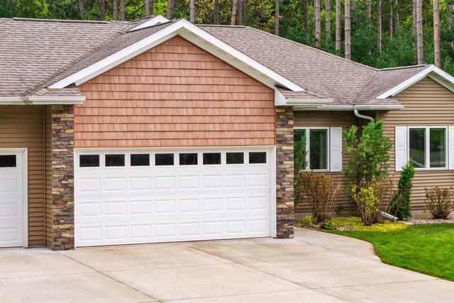 5111 PRAIRIE RIDGE DRIVE, Wisconsin Rapids, WI 54494