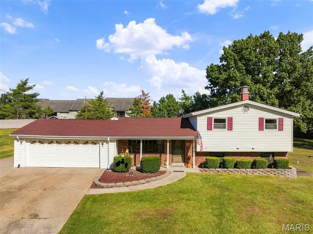 9 Pedrotti Lane, O'fallon, MO 63366