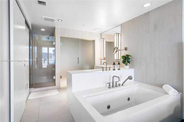 3101 Bayshore Dr 1505, Fort Lauderdale, FL 33304