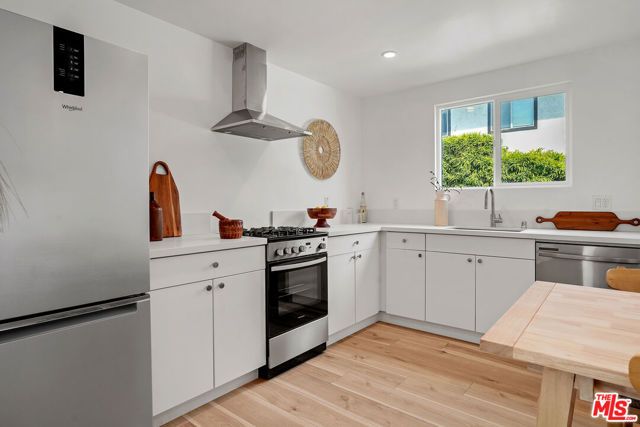 2923 Marsh Street 2, Los Angeles, CA 90039