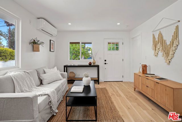 2923 Marsh Street 2, Los Angeles, CA 90039