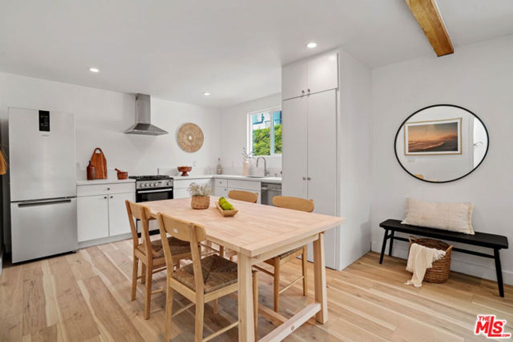 2923 Marsh Street 2, Los Angeles, CA 90039