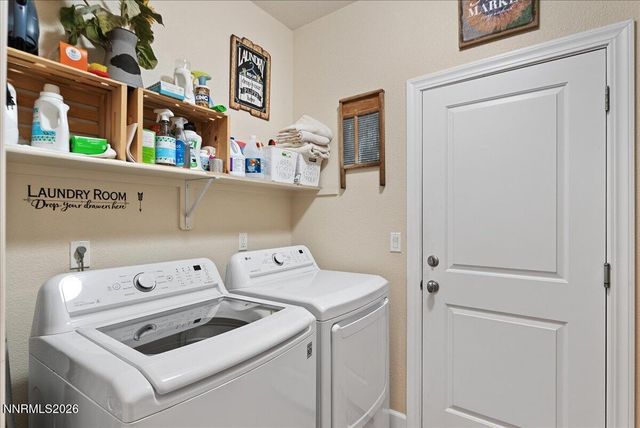 6658 Voyage Drive, Sparks, NV 89436