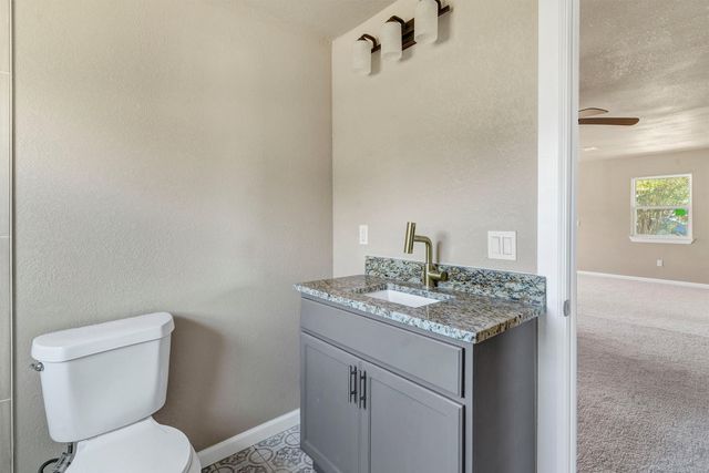 214 Stone Street, Granbury, TX 76048