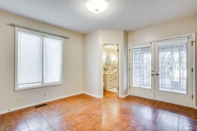 8720 E Overbrook St, Wichita, KS 67206