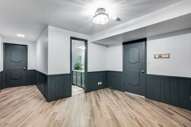 8720 E Overbrook St, Wichita, KS 67206