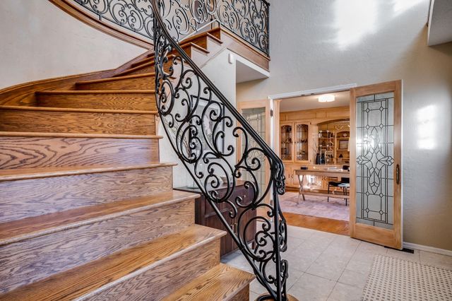 8720 E Overbrook St, Wichita, KS 67206