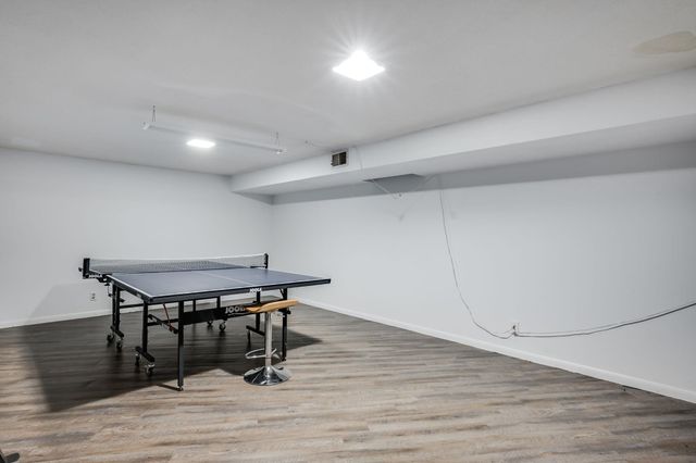 8720 E Overbrook St, Wichita, KS 67206