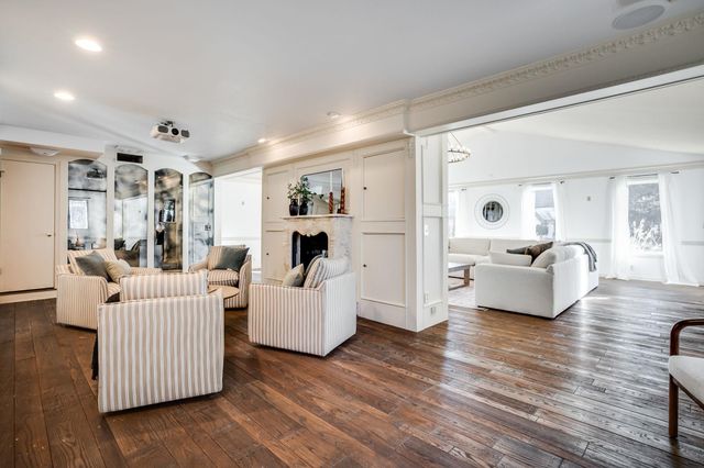 8720 E Overbrook St, Wichita, KS 67206