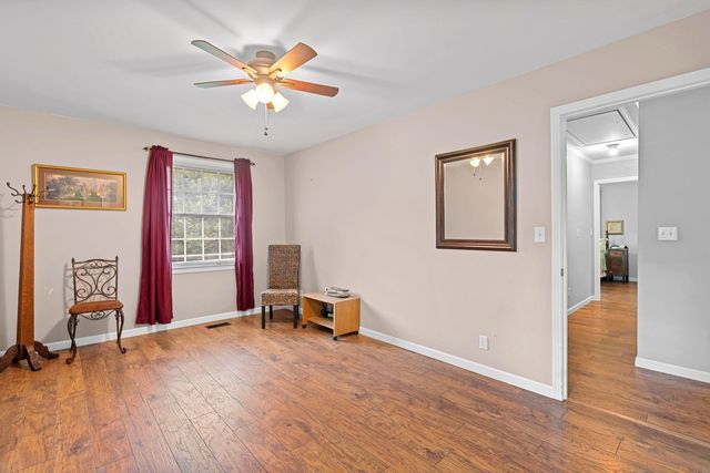 226 Maple Hill Rd, Lebanon, TN 37087