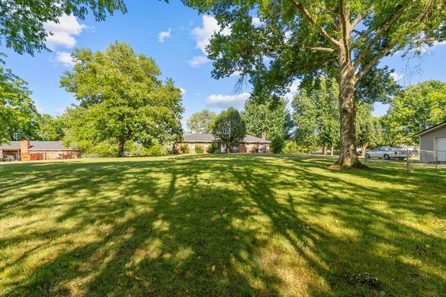 226 Maple Hill Rd, Lebanon, TN 37087