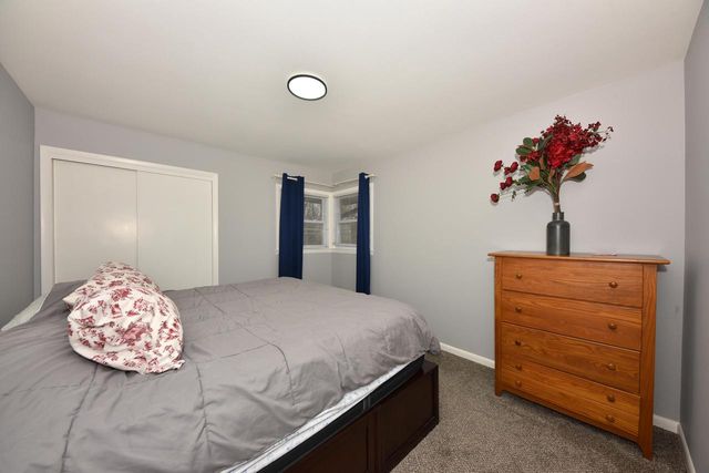 N28W24239 Watertown ROAD, Pewaukee, WI 53072