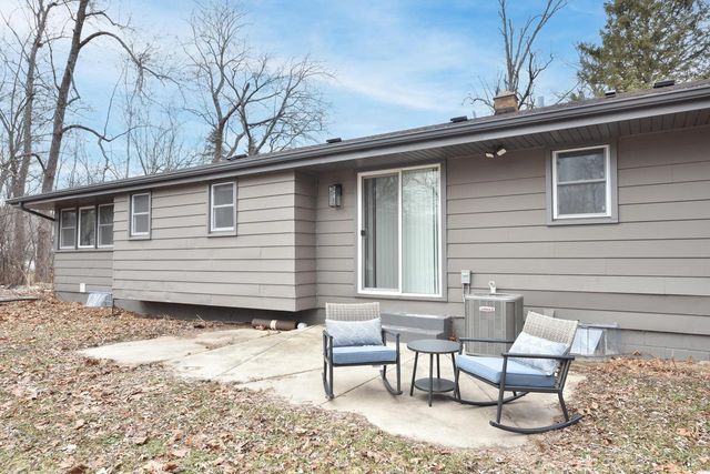 N28W24239 Watertown ROAD, Pewaukee, WI 53072