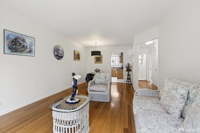 255 Molimo Drive, San Francisco, CA 94127
