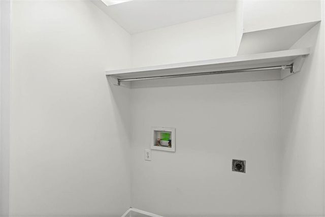 5213 Pineview S Lane, Mobile, AL 36608